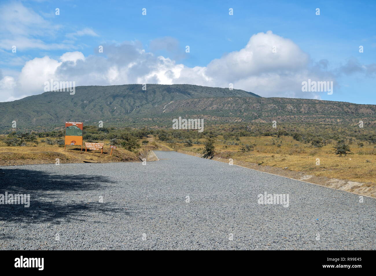 L'escalade du mont Longonot, Kenya Banque D'Images