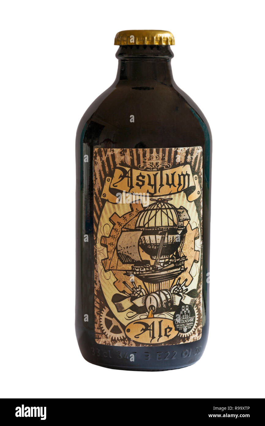 Bouteille de bière d'asile par Lincolnshire Brewing Company isolé sur fond blanc Banque D'Images
