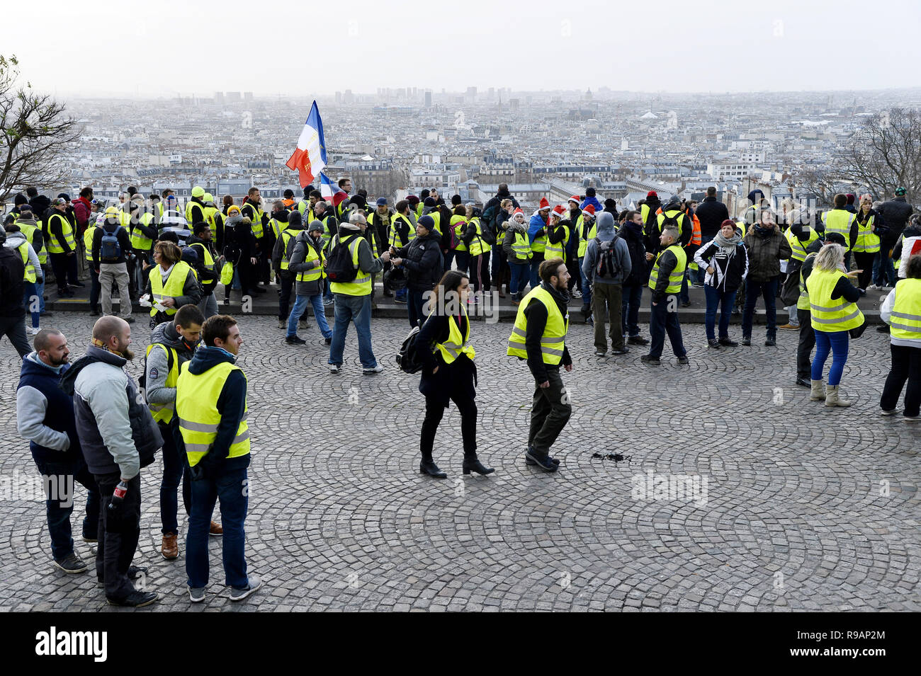 Paris, France. 22 décembre 2018. Le samedi 22 mars, la 6e ronde de jaune manifestation à Paris a eu lieu à la dernière minute à Montmartre sans avertissement. Crédit : Frédéric VIELCANET/Alamy Live News Banque D'Images