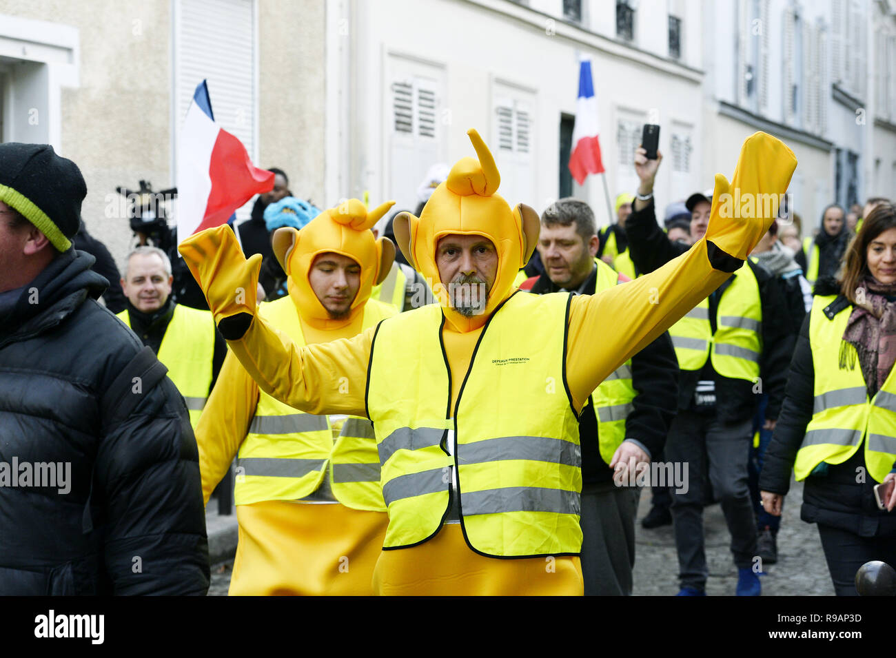 Paris, France. 22 décembre 2018. Le samedi 22 mars, la 6e ronde de jaune manifestation à Paris a eu lieu à la dernière minute à Montmartre sans avertissement. Crédit : Frédéric VIELCANET/Alamy Live News Banque D'Images