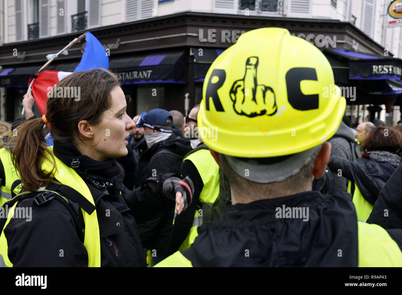 Paris, France. 22 décembre 2018. Le samedi 22 mars, la 6e ronde de jaune manifestation à Paris a eu lieu à la dernière minute à Montmartre sans avertissement. Crédit : Frédéric VIELCANET/Alamy Live News Banque D'Images