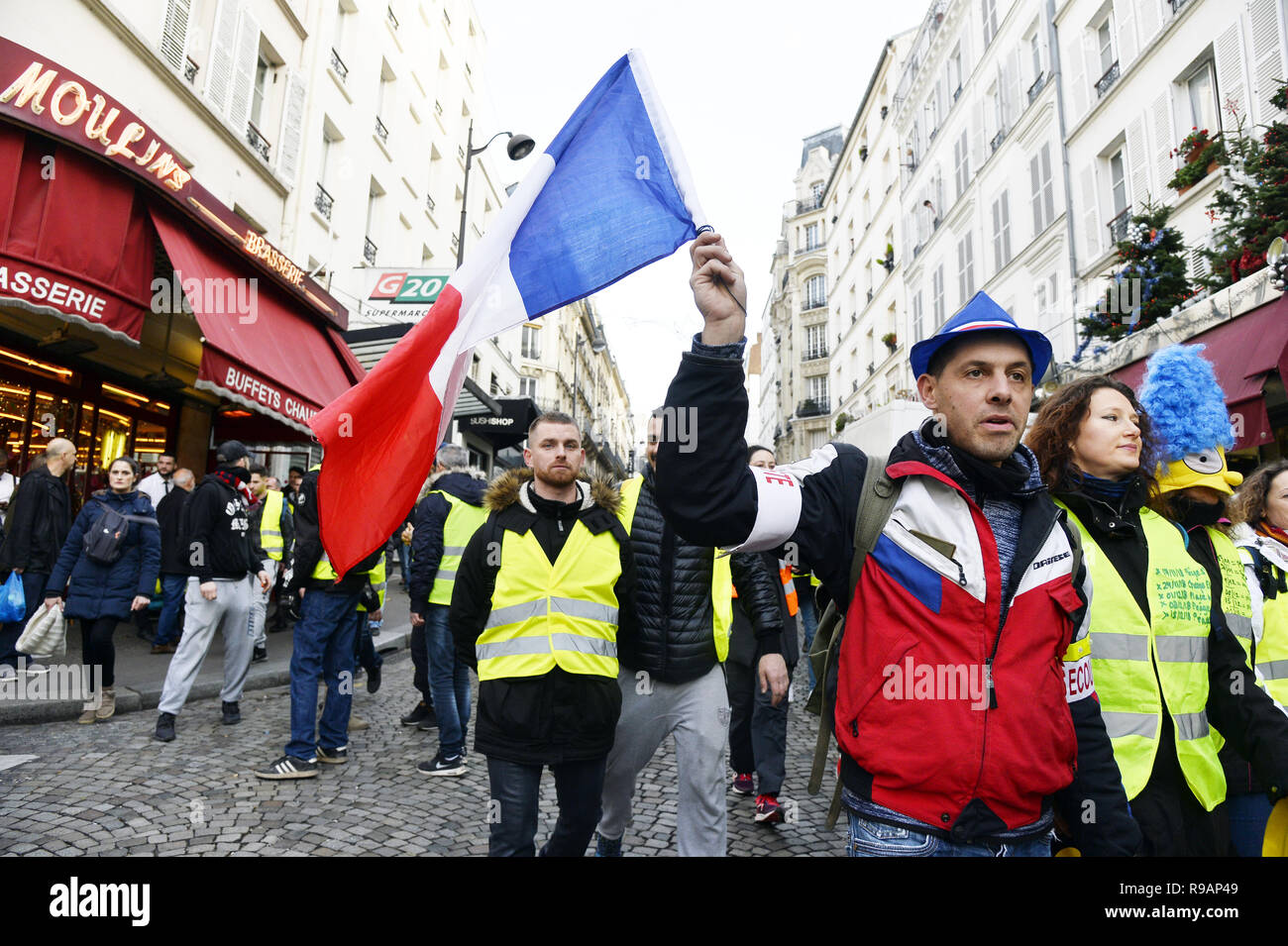 Paris, France. 22 décembre 2018. Le samedi 22 mars, la 6e ronde de jaune manifestation à Paris a eu lieu à la dernière minute à Montmartre sans avertissement. Crédit : Frédéric VIELCANET/Alamy Live News Banque D'Images