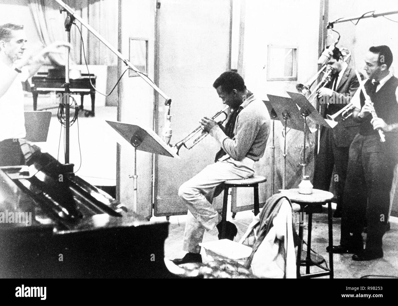 Miles Davis et Gil Evans mener Columbia Records NYC, 1958. Banque D'Images