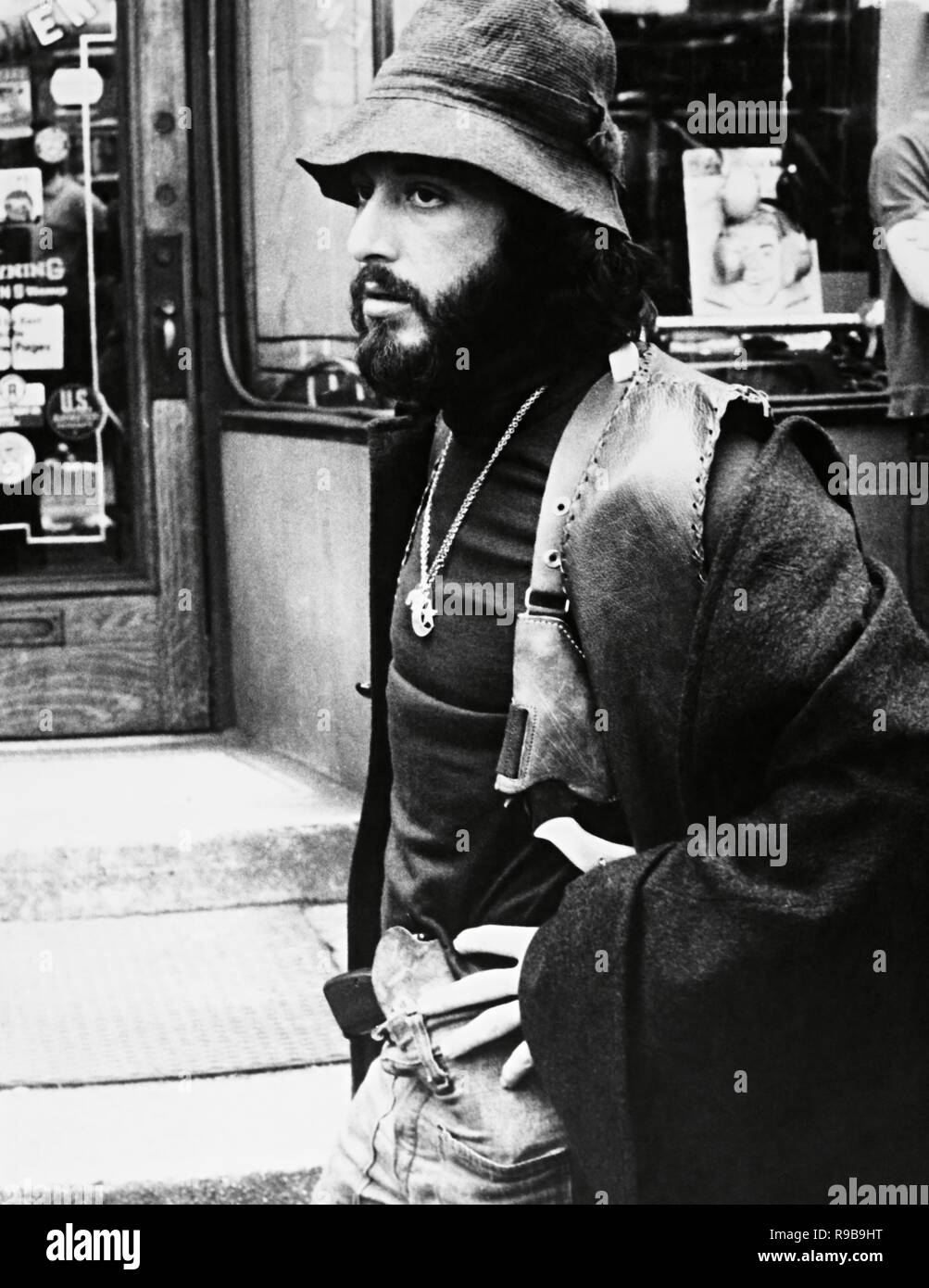 Titre original : SERPICO. Titre en anglais : SERPICO. Année : 1973. Réalisateur : Sidney Lumet. Stars : Al Pacino. Credit : PARAMOUNT PICTURES / Album Banque D'Images