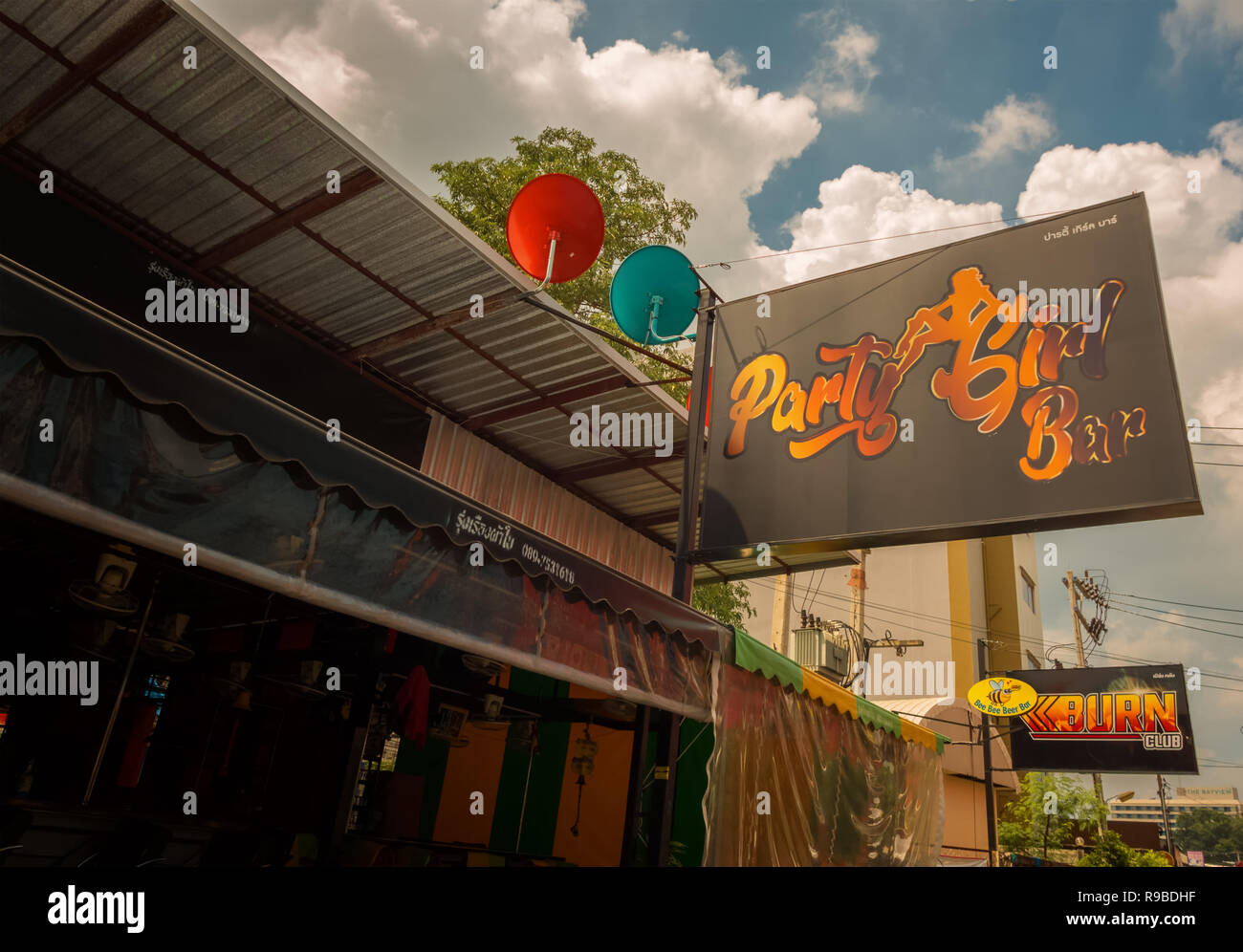 L'un des nombreux bars à Pattaya Banque D'Images