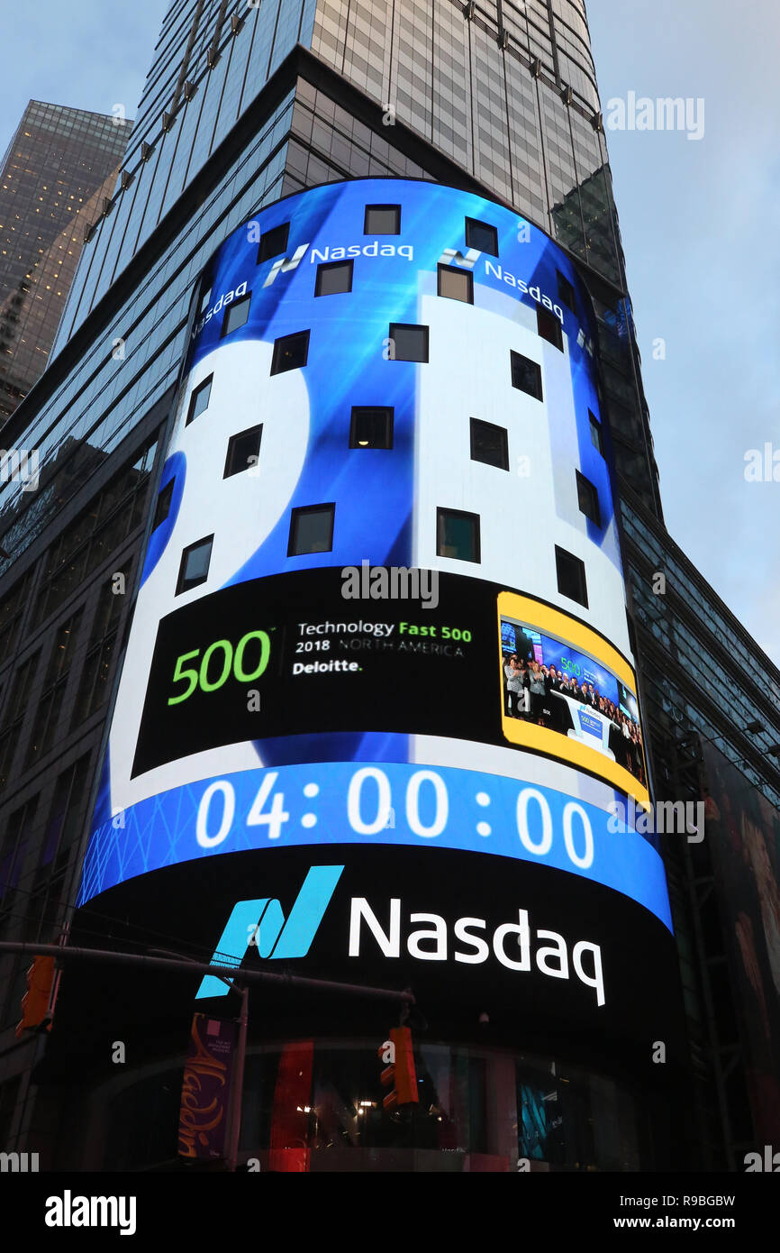 Le siège de la NASDAQ Stock Exchange, le deuxième plus grand marché commercial du monde à Times Square Banque D'Images Le siège de la NASDAQ Stock Exchange, le deuxième plus grand marché commercial du monde à Times Square Banque D'Images
