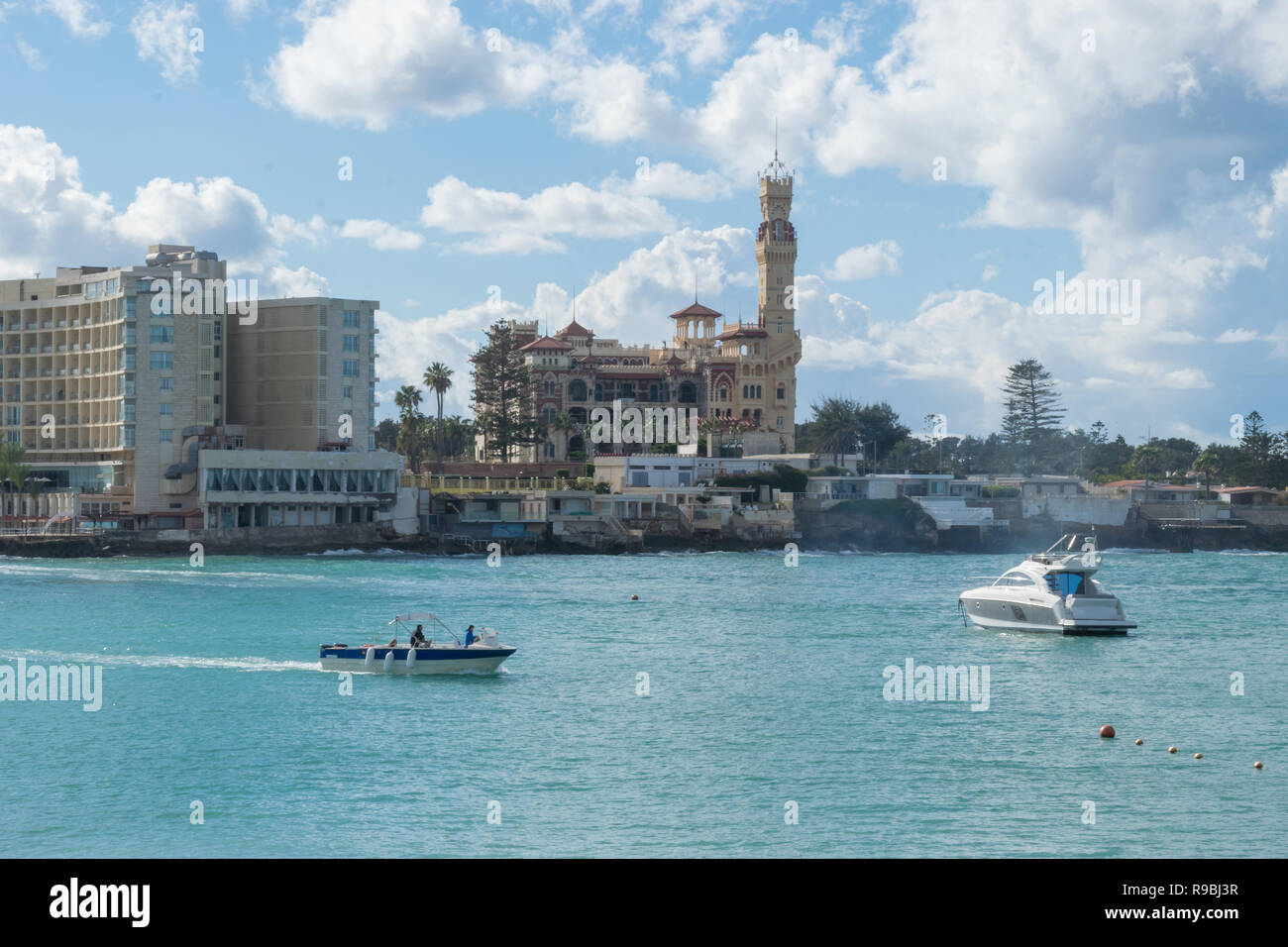 Montaza Palace est un palais, musée et de grands jardins dans le district de Montaza Alexandrie, Egypte. Il a été construit sur un plateau de faible à l'est du centre de un Banque D'Images