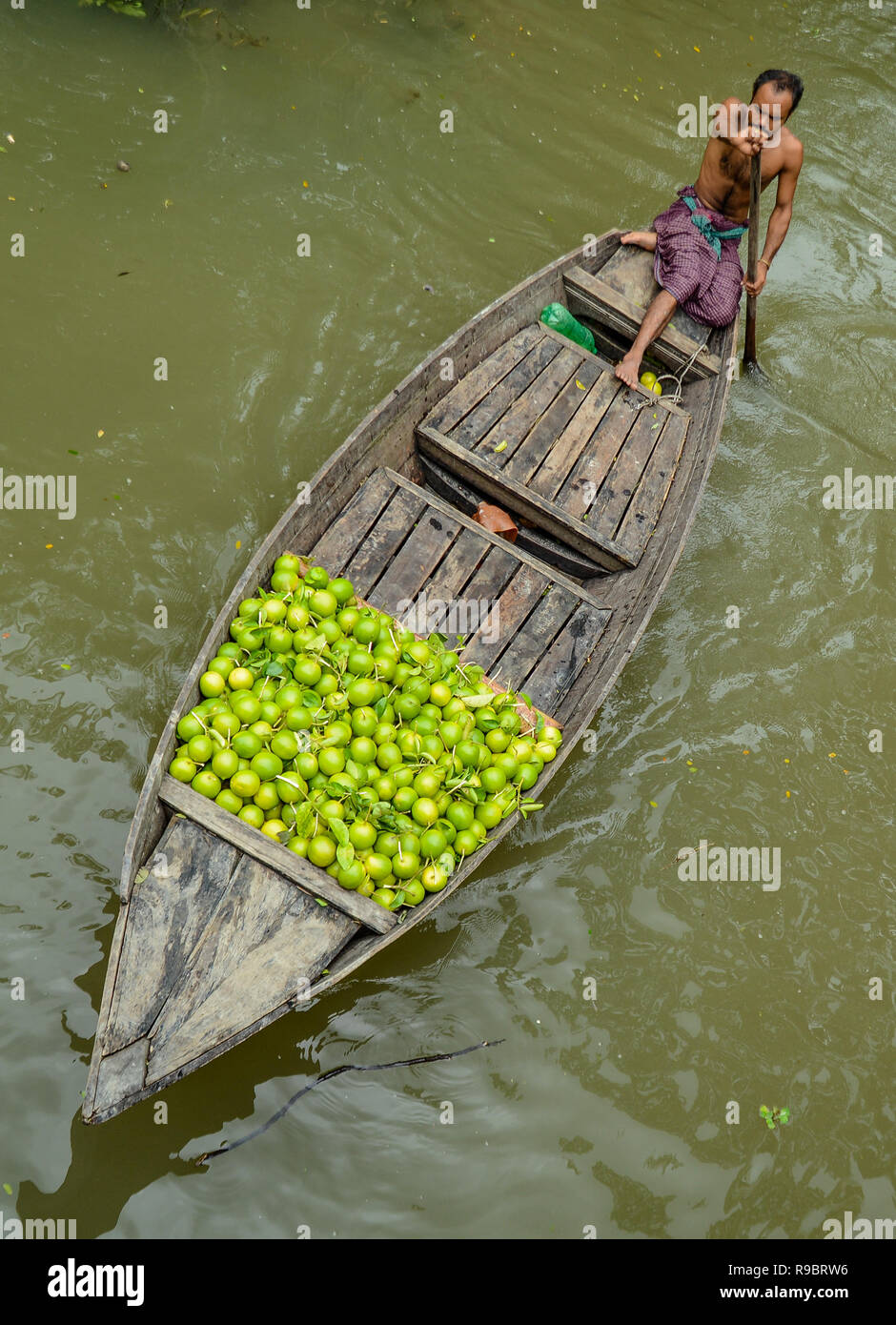 Marché Flottant , Barishal , Bangladesh Banque D'Images