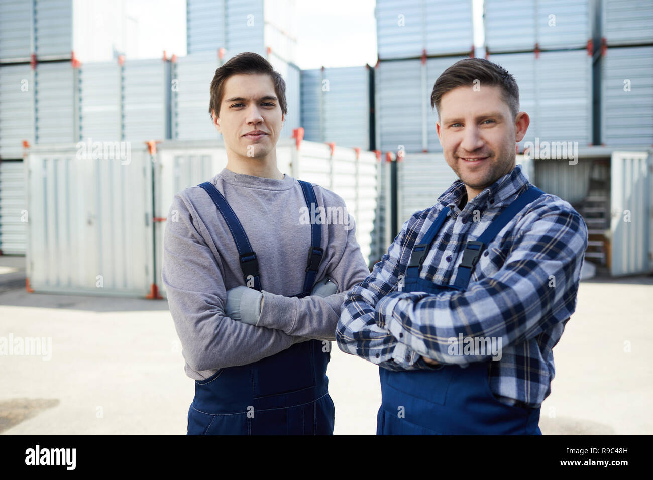 Les travailleurs en uniforme Banque D'Images