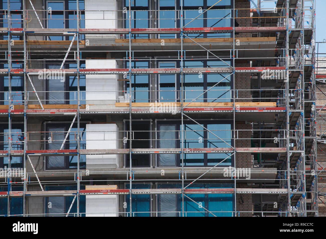 Immeuble en briques, d'échafaudages, construction site, shell, Bremerhaven, Brême, Allemagne, Europe je Wohngebäude aus backstein, Baugerüs Banque D'Images