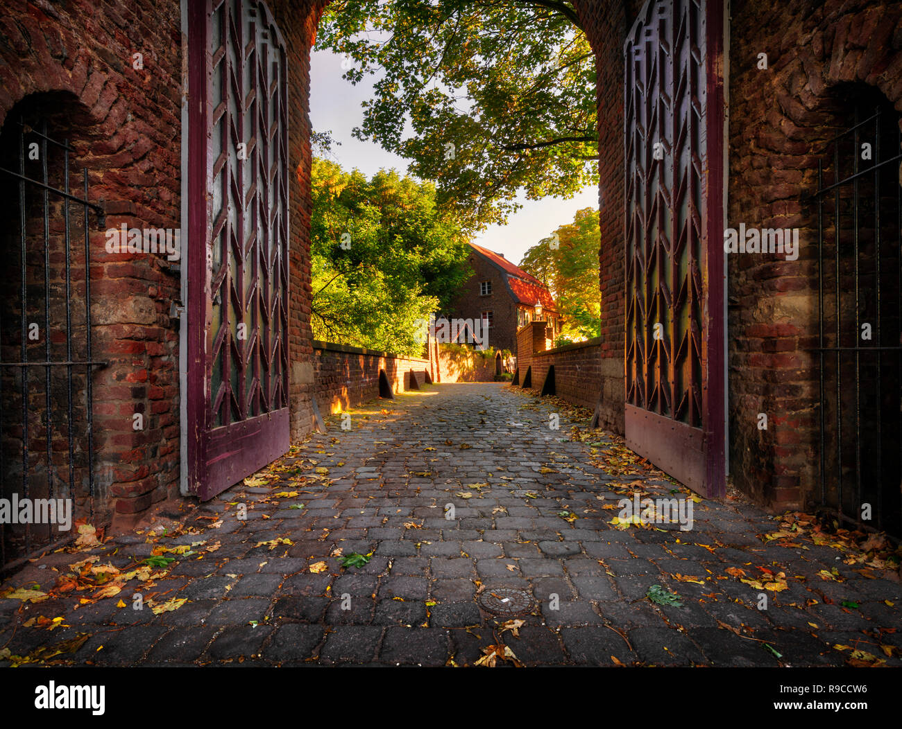 Le château de Burg Linn, Krefeld, Rhénanie du Nord-Westphalie, Allemagne Banque D'Images