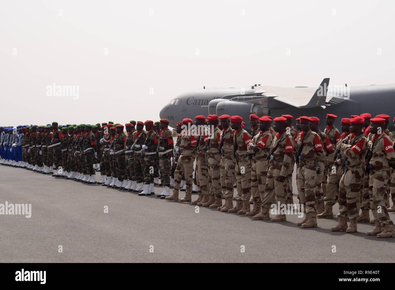 Niamey, Niger, 11 avril 2018 : Soldat du Niger est parade lors de la cérémonie d'ouverture de Flintlock 2018 Formation de lutte contre le terrorisme Banque D'Images