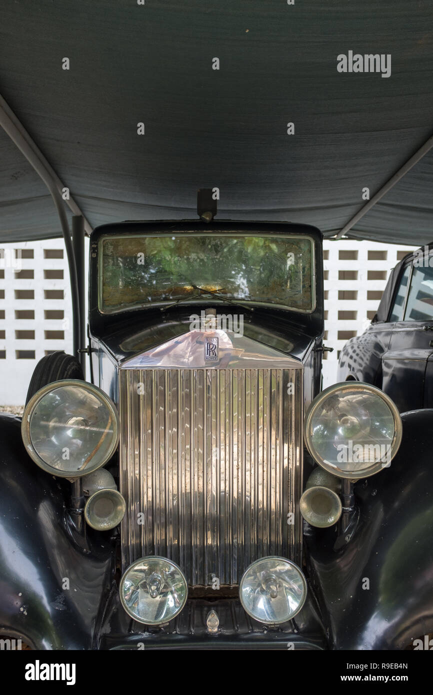 Dar es Salaam, Tanzanie, 7 mars 2018 : Rolls Royce construit en 1938 et utilisé par Sir Richard Turnbull, le dernier gouverneur britannique, dans le Musée National Banque D'Images