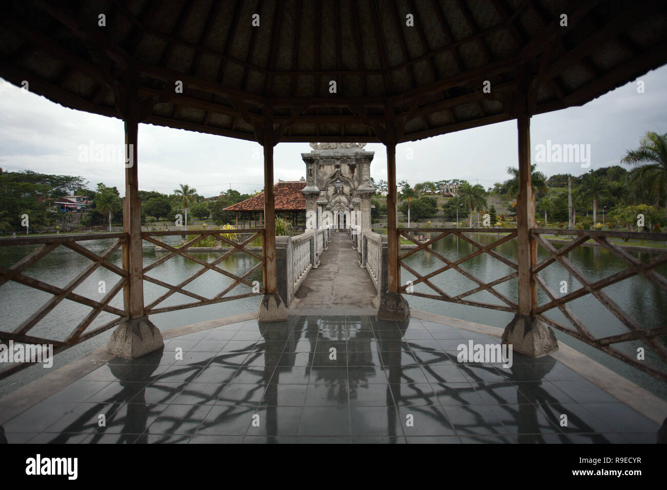 Ujung Water Palace vue sur l'île de Bali, Indonésie Banque D'Images