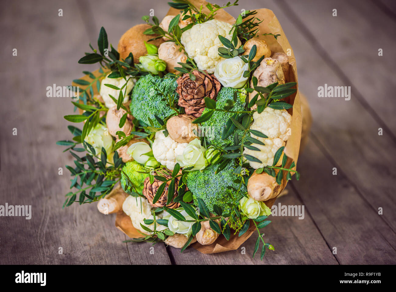 Bouquet De Fruits Et Légumes Cadeau Utile Pour Un Style De