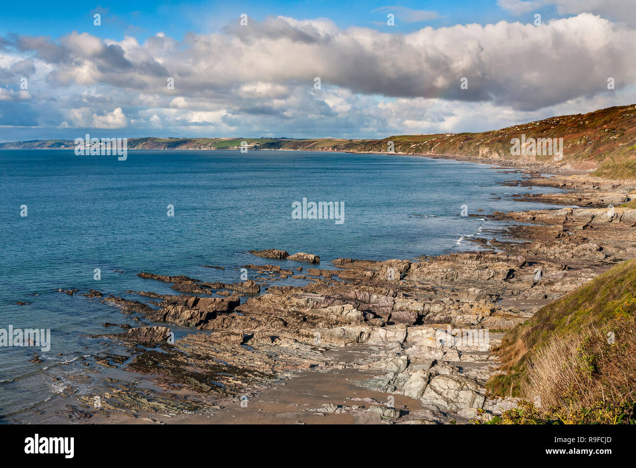 Voir à partir de la rame en direction de Cornwall ; Whitsand bay Banque D'Images