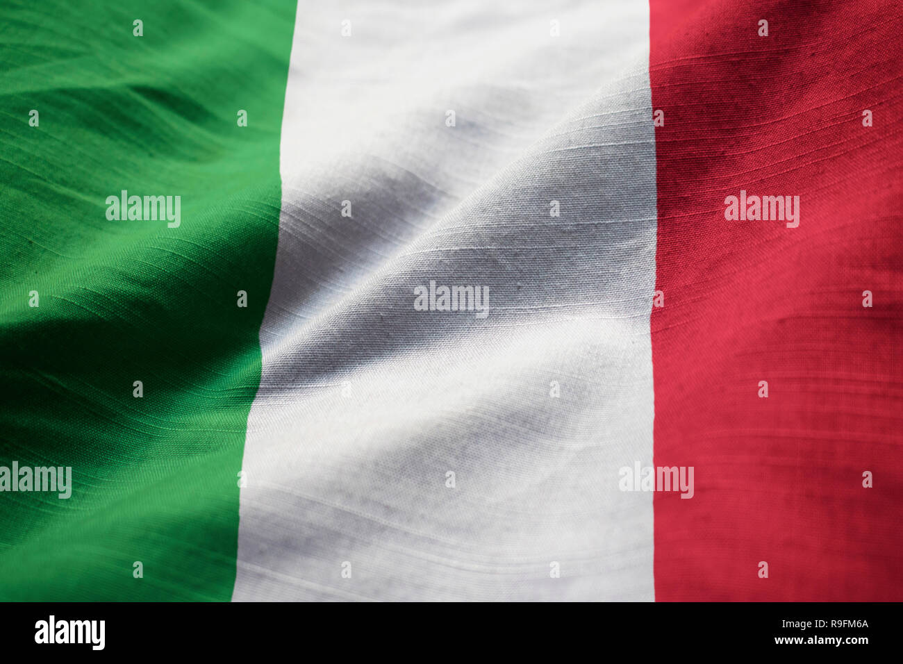 Gros plan du Pavillon Italie Italie, ébouriffé Flag Blowing in Wind Banque D'Images