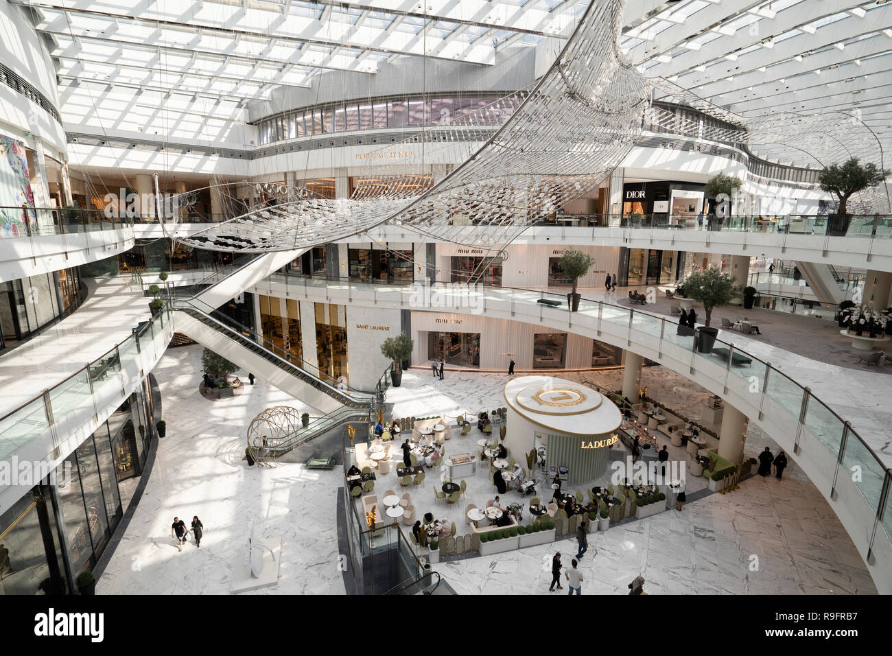 L'intérieur de nouvelle section de luxe de Dubaï Mall Fashion Avenue , Centre de Dubaï, Émirats Arabes Unis Banque D'Images