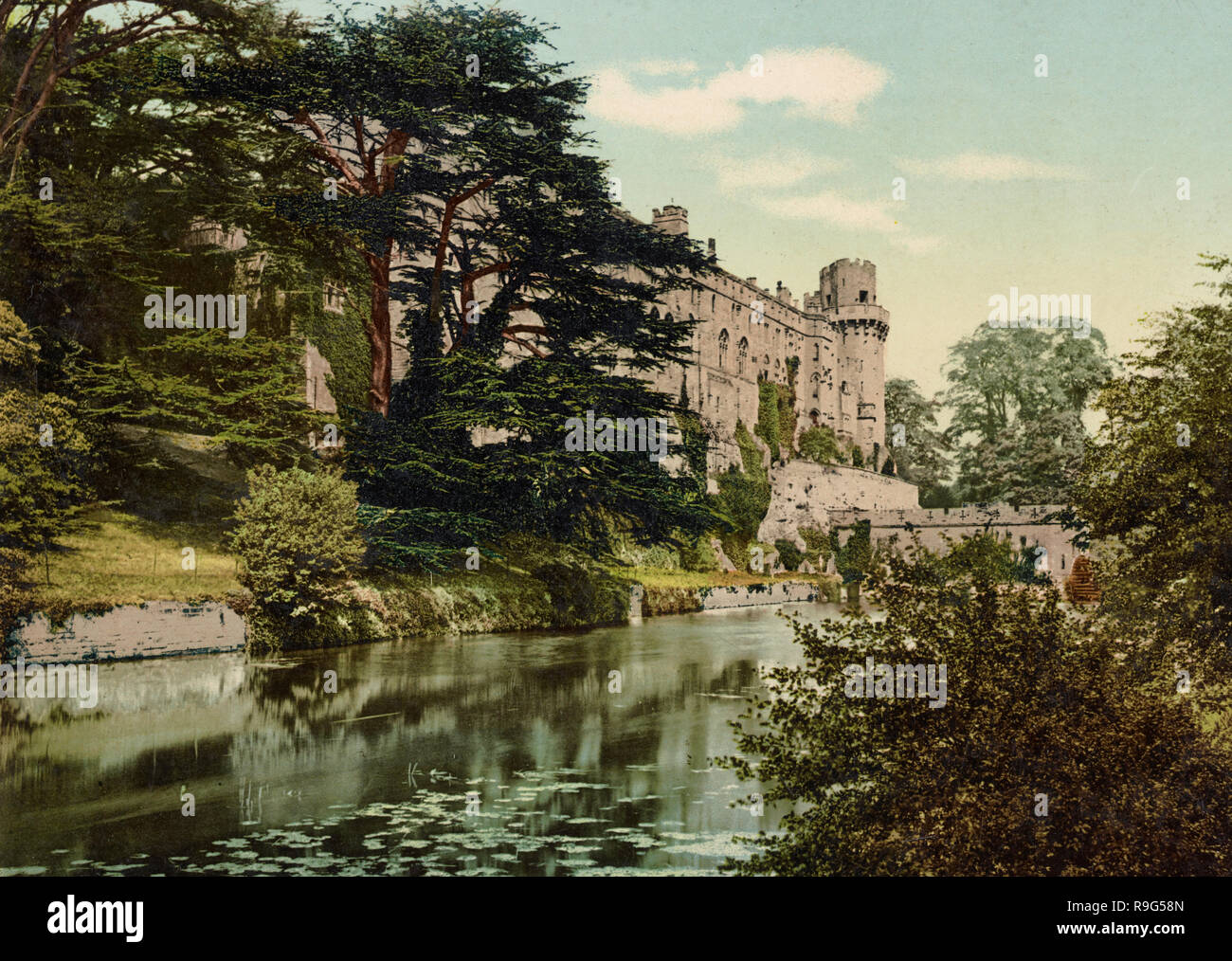 Warwick en Angleterre : le château, de la rivière, vers 1900 Banque D'Images