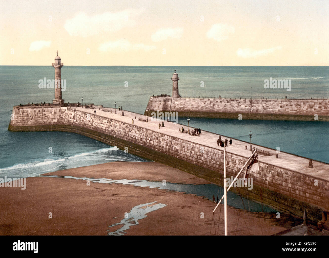 Whitby, le pier, Yorkshire, Angleterre, vers 1900 Banque D'Images