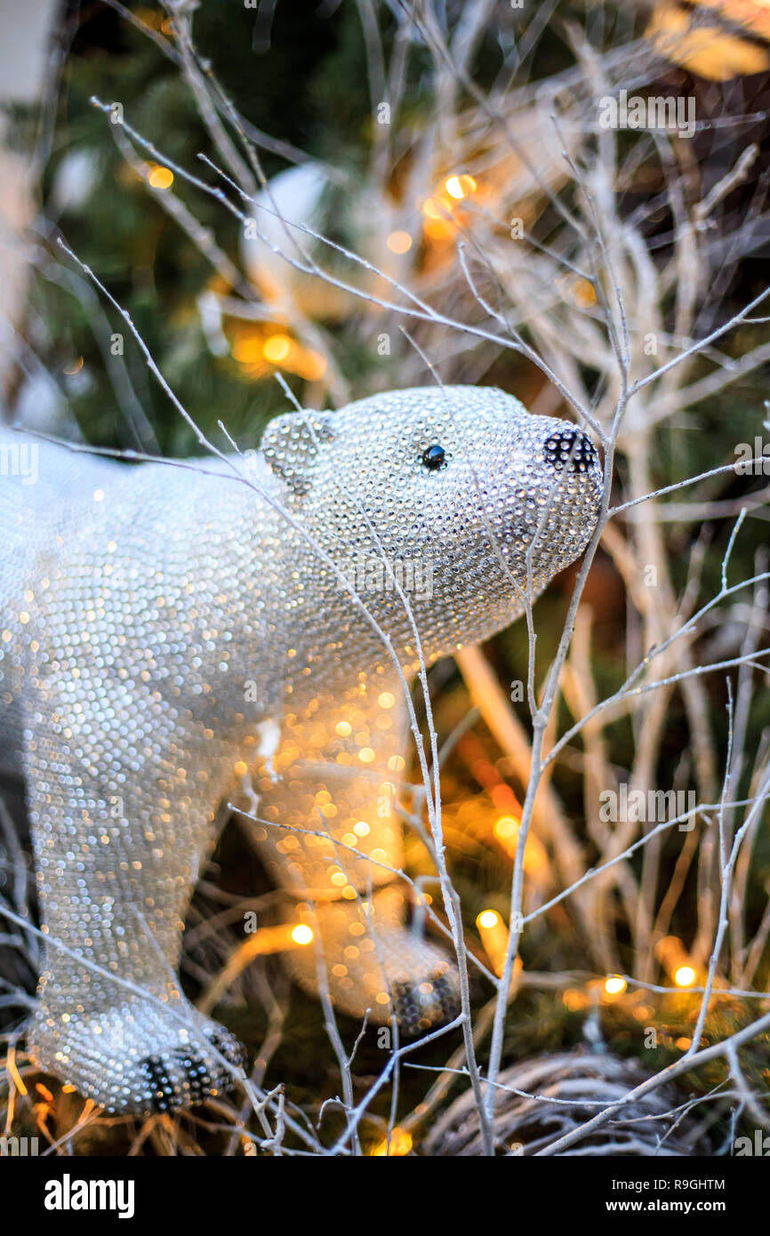 Londres, Royaume-Uni. Le 24 décembre 2018. Au Clos Maggiore restuarant décorations décorations de Noël/lumières dans Londres, décembre 2018. Credit : Oliver Dixon/Alamy Live News Banque D'Images