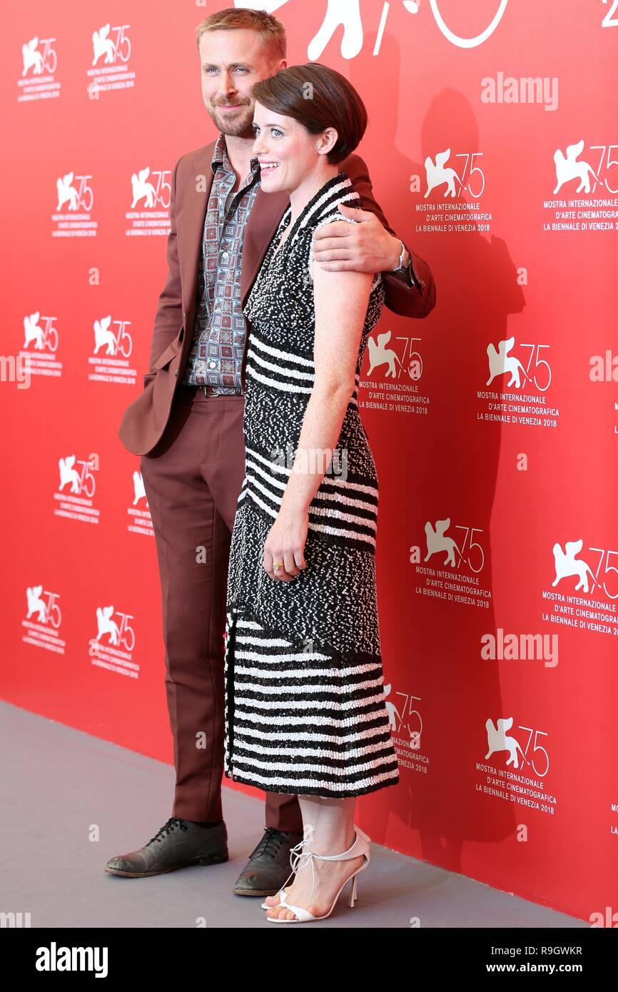 Venise, Italie - 29 août, 2018 : Ryan Gosling et Claire Foy assiste à la première 'homme' photocall au 75e Festival du Film de Venise (Ph : Mickael Chavet) Banque D'Images