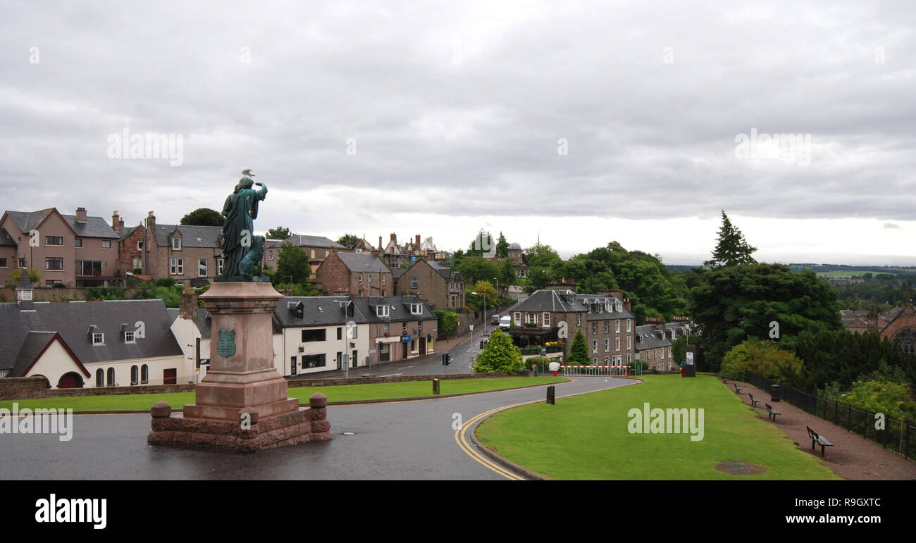 Paysage urbain d'Inverness en Écosse Highlands avec la célèbre statue de Flora MacDonald Banque D'Images