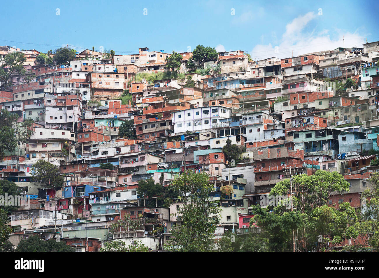Bidonville, slum, construite le long de la colline de la ville de Caracas, Caracas, Capital District, le Venezuela, l'Amérique du Sud Banque D'Images