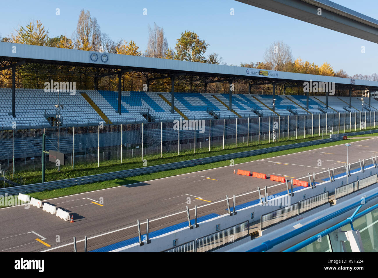 Tribuns du célèbre circuit de Monza, Italie Banque D'Images