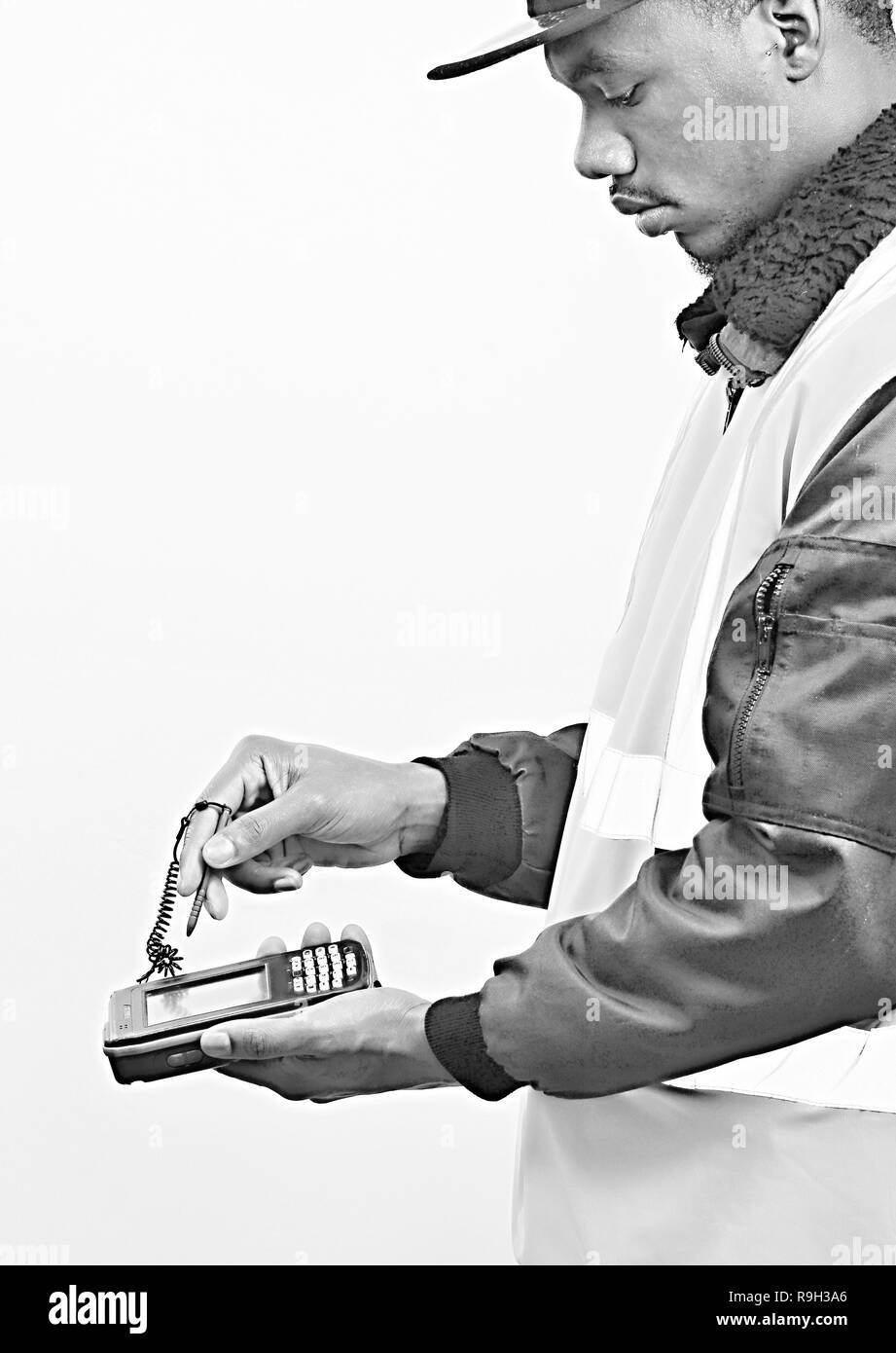 liveur livrant une photo de colis Banque D'Images