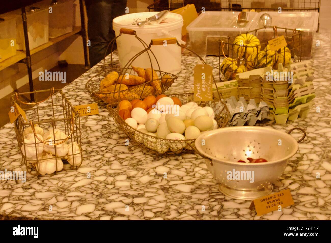 Marché en vrac à Hackney, East London est un zéro déchet, pas de supermarché en plastique. Banque D'Images