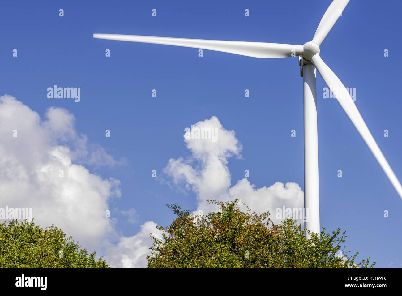 Éoliennes dans un parc éolien à l'intérieur Val d'Agri hills, Basilicate Banque D'Images