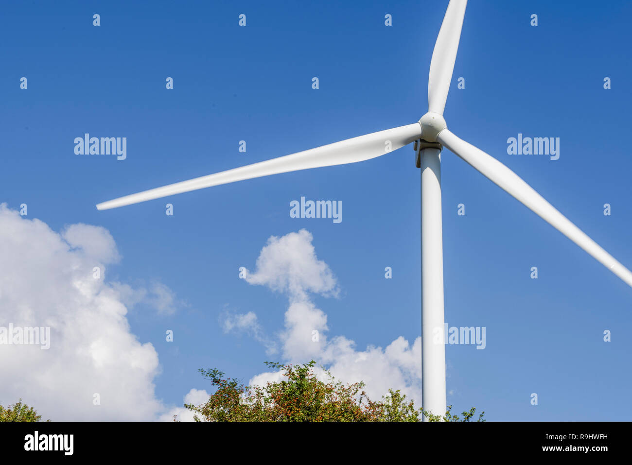 Éoliennes dans un parc éolien à l'intérieur Val d'Agri hills, Basilicate Banque D'Images