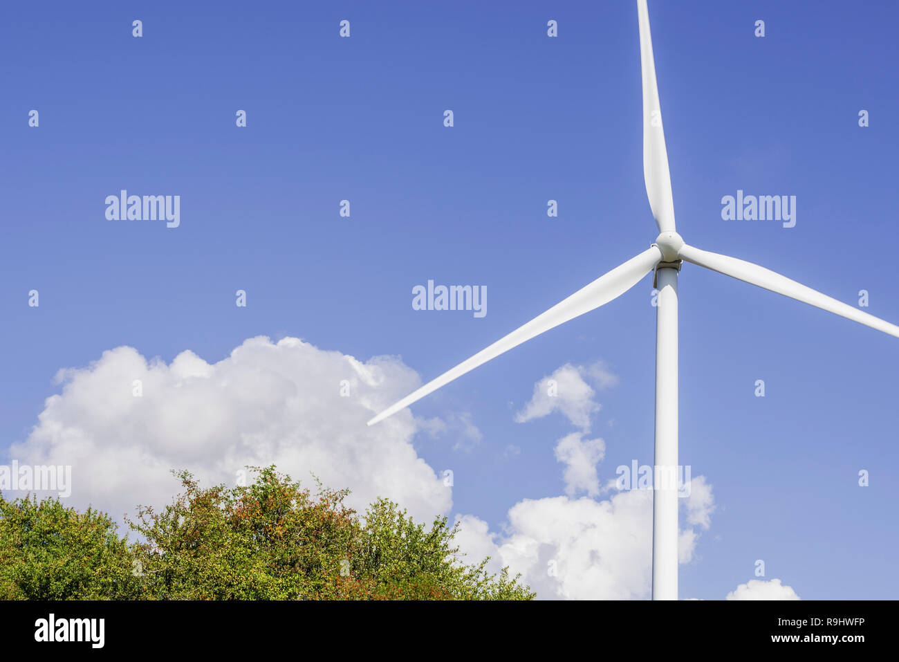Éoliennes dans un parc éolien à l'intérieur Val d'Agri hills, Basilicate Banque D'Images
