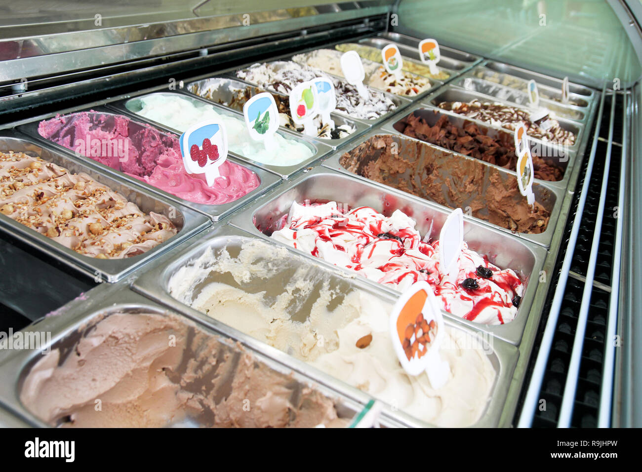 Ice cream fridge Banque de photographies et d'images à haute résolution -  Alamy