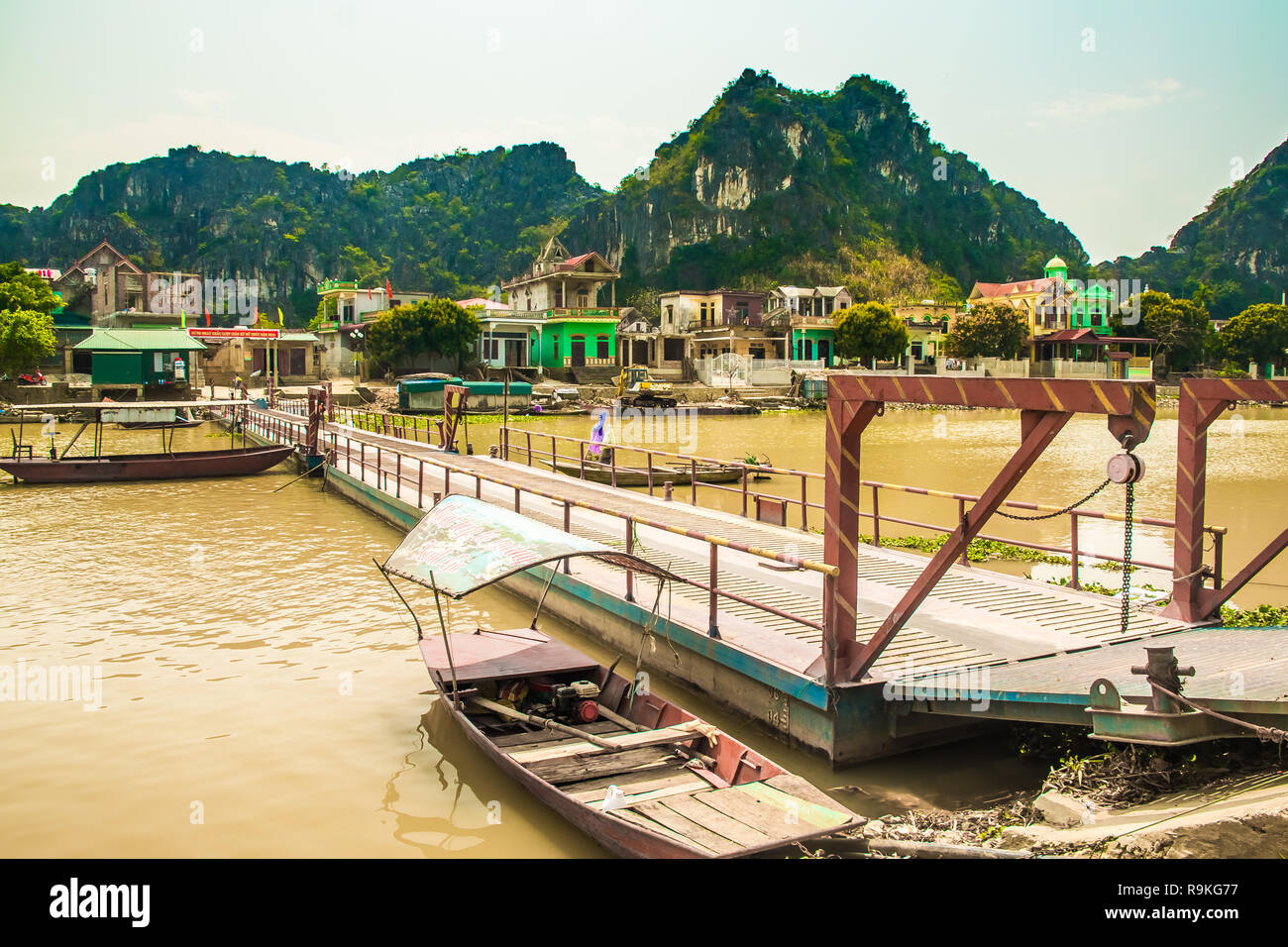 Pont à Kenh Ga, Village de Ninh Binh au Vietnam Banque D'Images