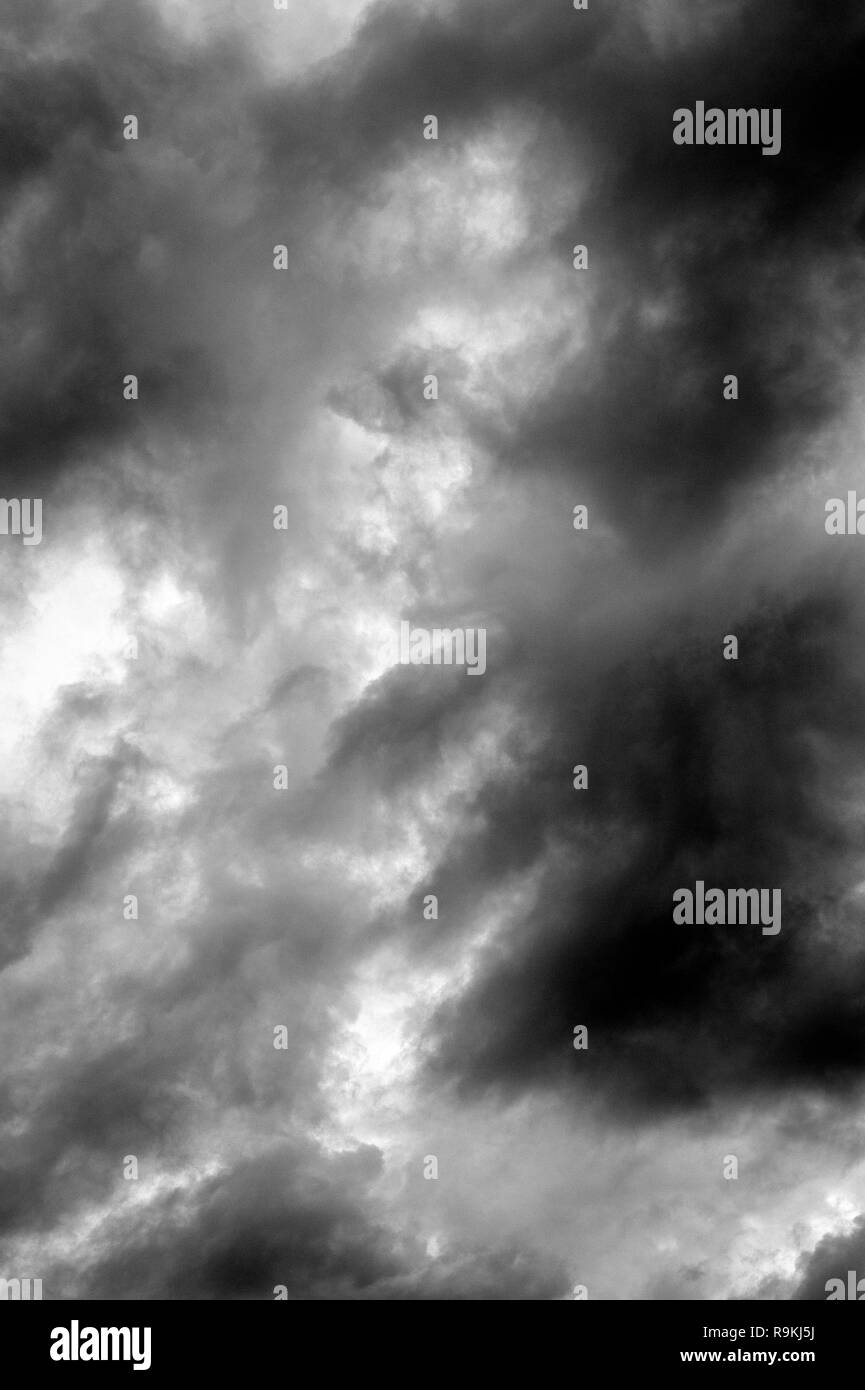 Nuages Stratocumulus opacus temps menaçant Banque D'Images