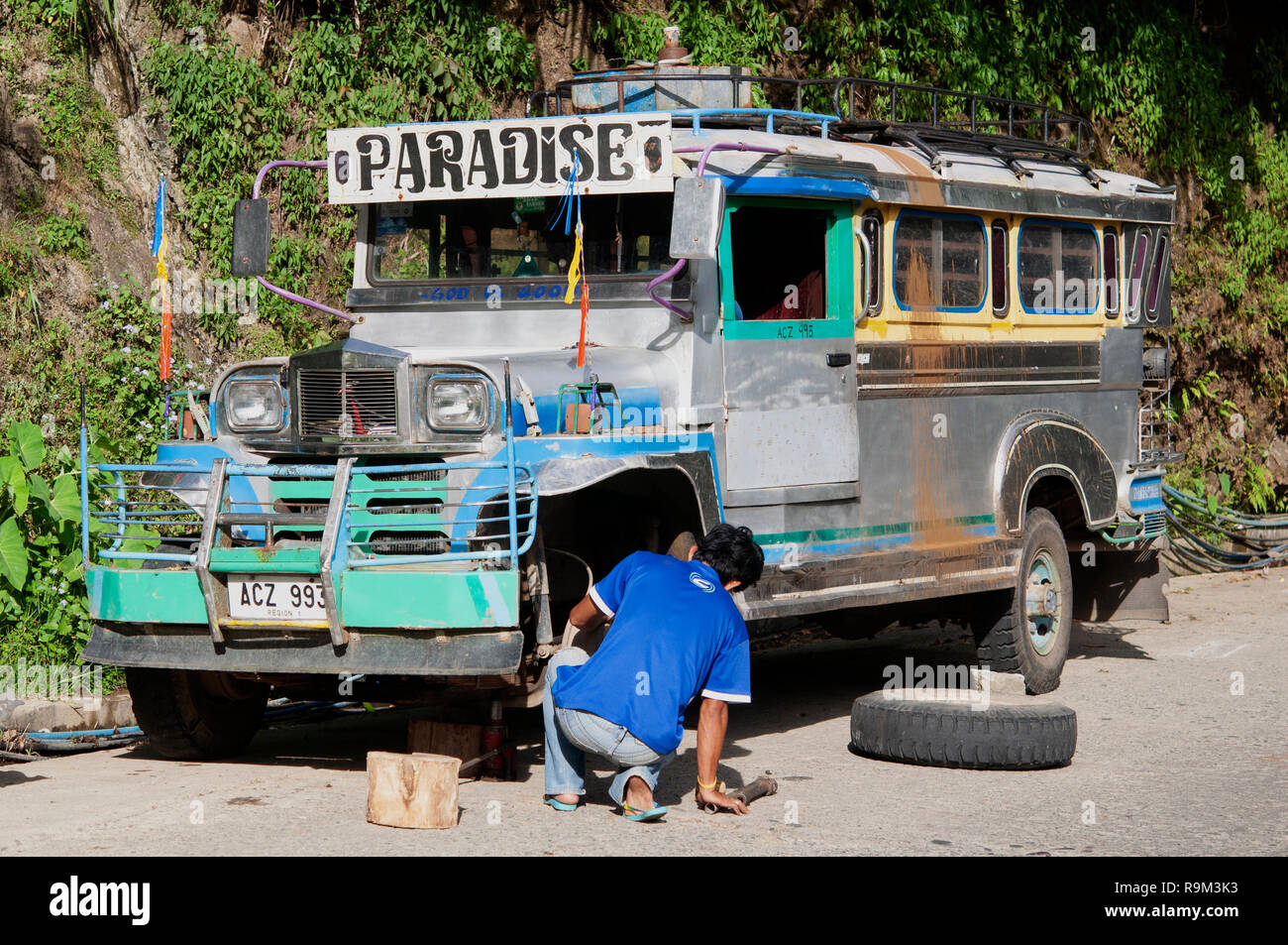Bus traditionnels à Banaue Rice Terraces, Province d'Ifugao, Cordillera, Luzon, Philippines, Asie, Asie du Sud, UNESCO World Heritage Banque D'Images