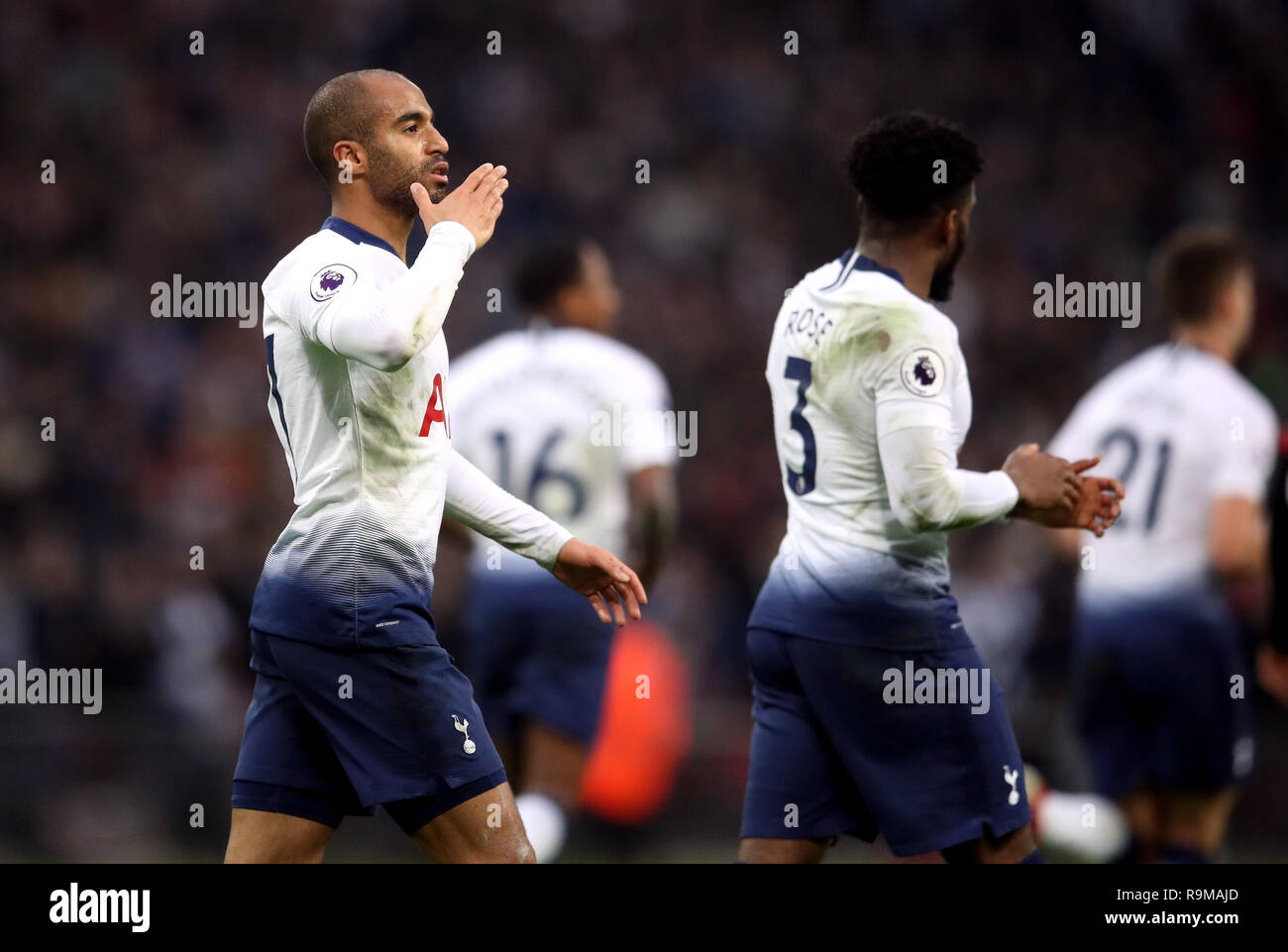 Tottenham Hotspur Lucas Moura du célèbre marquant son troisième but du côté du jeu au cours de la Premier League match au stade de Wembley, Londres. Banque D'Images