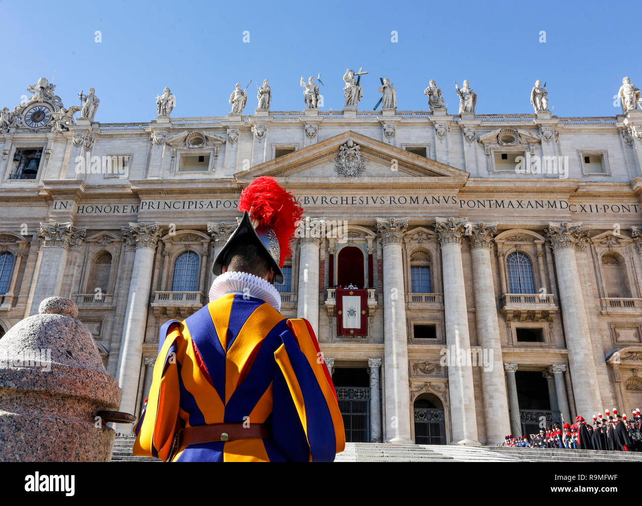 Pope Francis Delivers The Urbi Et Orbi To The City And The World Benediction At The End Of The Easter Mass In Saint Peter S Square At The Vatican April 14 Pope