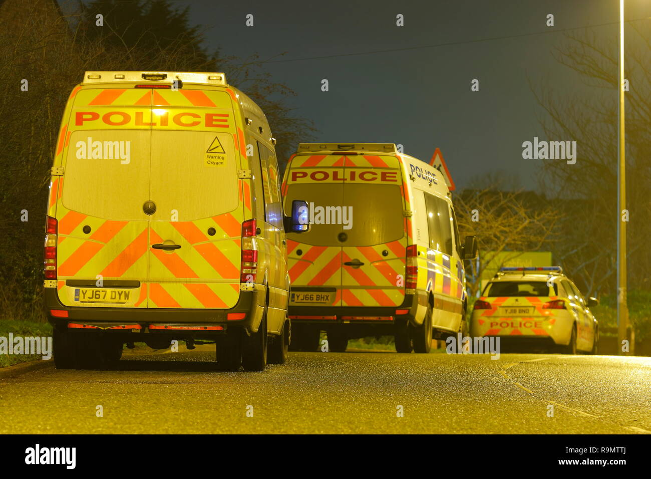 Allerton Bywater, Leeds, Royaume-Uni. Dec 26, 2018. Un service d'urgence à l'extérieur du centre de soins de Highfield, où une personne disparue n'a été signalé. Credit : Yorkshire Pics/Alamy Live News Banque D'Images