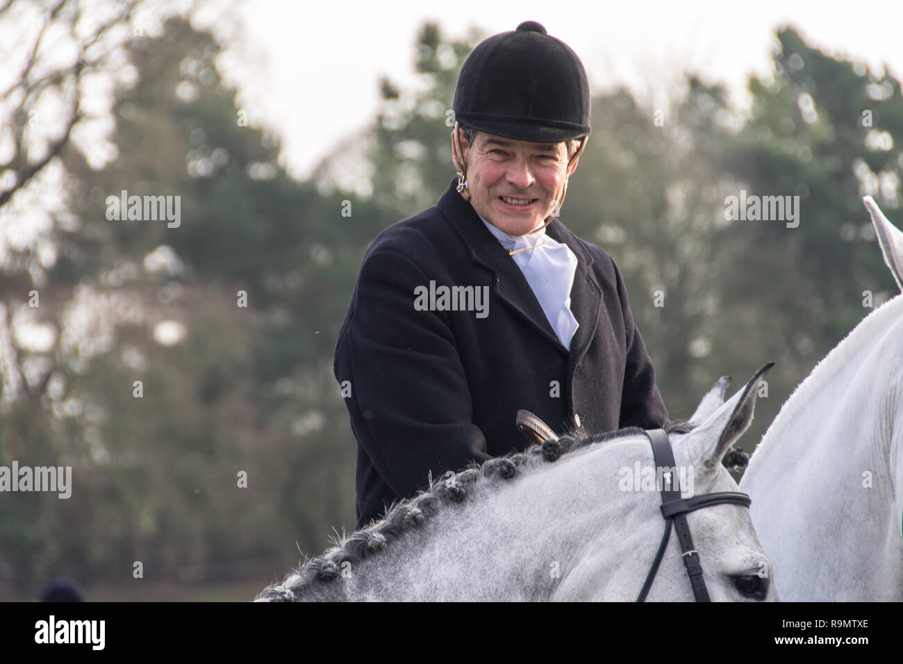 Blithfield Hall, Staffordshire, Angleterre. 26 décembre 2018. Le traditionnel Boxing Day hunt répondre à Blithfield Hall dans le Staffordshire rural voit le Meynell et personnel du Sud se réunissent pour chasser les célébrations festives Crédit : Daniel James Armishaw/Alamy Live News Banque D'Images