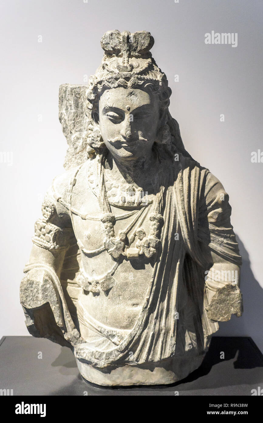 Le Bodhidattva Ancoent Maitreya 100-400 du Gandhara Schiste Pakistan Banque D'Images