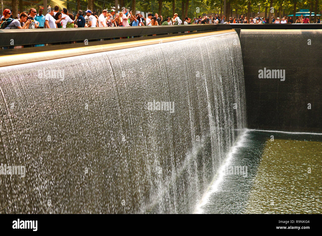 New York, USA - 2 septembre 2018 : Monument au World Trade Center Ground Zero Le mémorial a été inauguré sur la 10e anniversaire de la 11 Septembre 2001 Banque D'Images