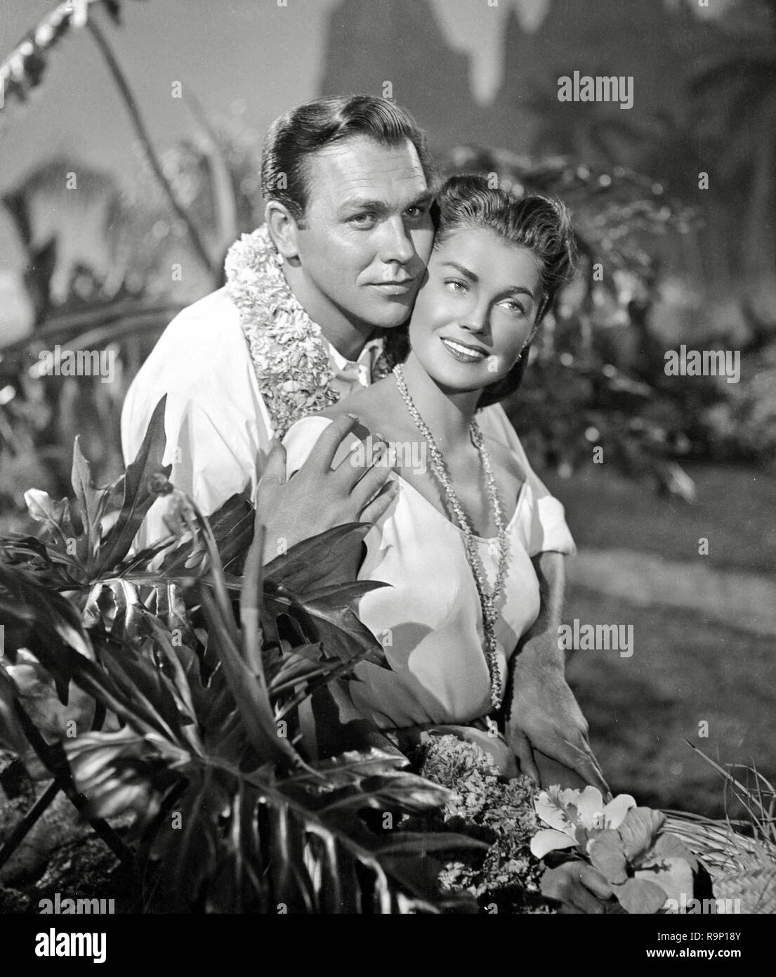 Esther Williams, Howard Keel, chanson d'amour "païennes" (1950) de référence de dossier MGM 33635 734THA Banque D'Images