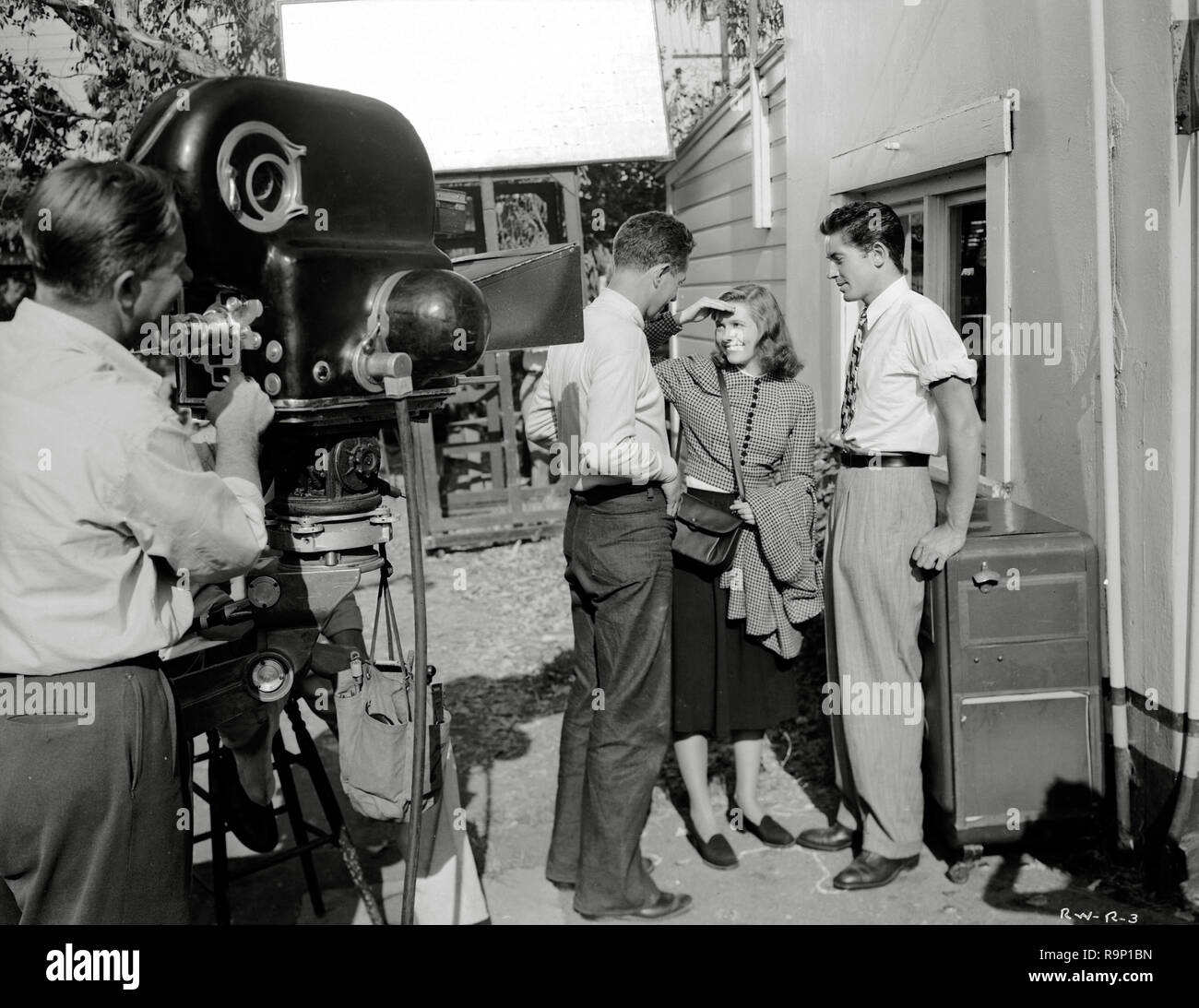 Farley Granger, Cathy O'Donnell, 'ils vivent par night' (1949) RKO Radio Pictures référence #  33635 Fichier 807THA Banque D'Images
