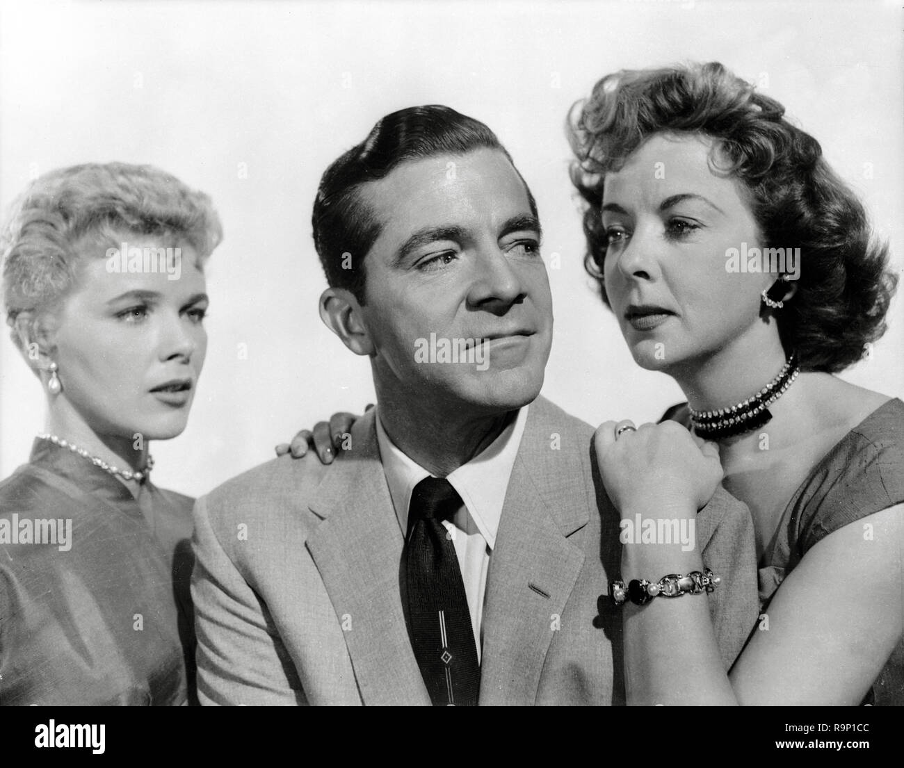 Sally Forrest, Dana Andrews, IDA Lupino, 'alors que la ville dort' (1956) RKO Radio Pictures référence #  33635 Fichier 827THA Banque D'Images