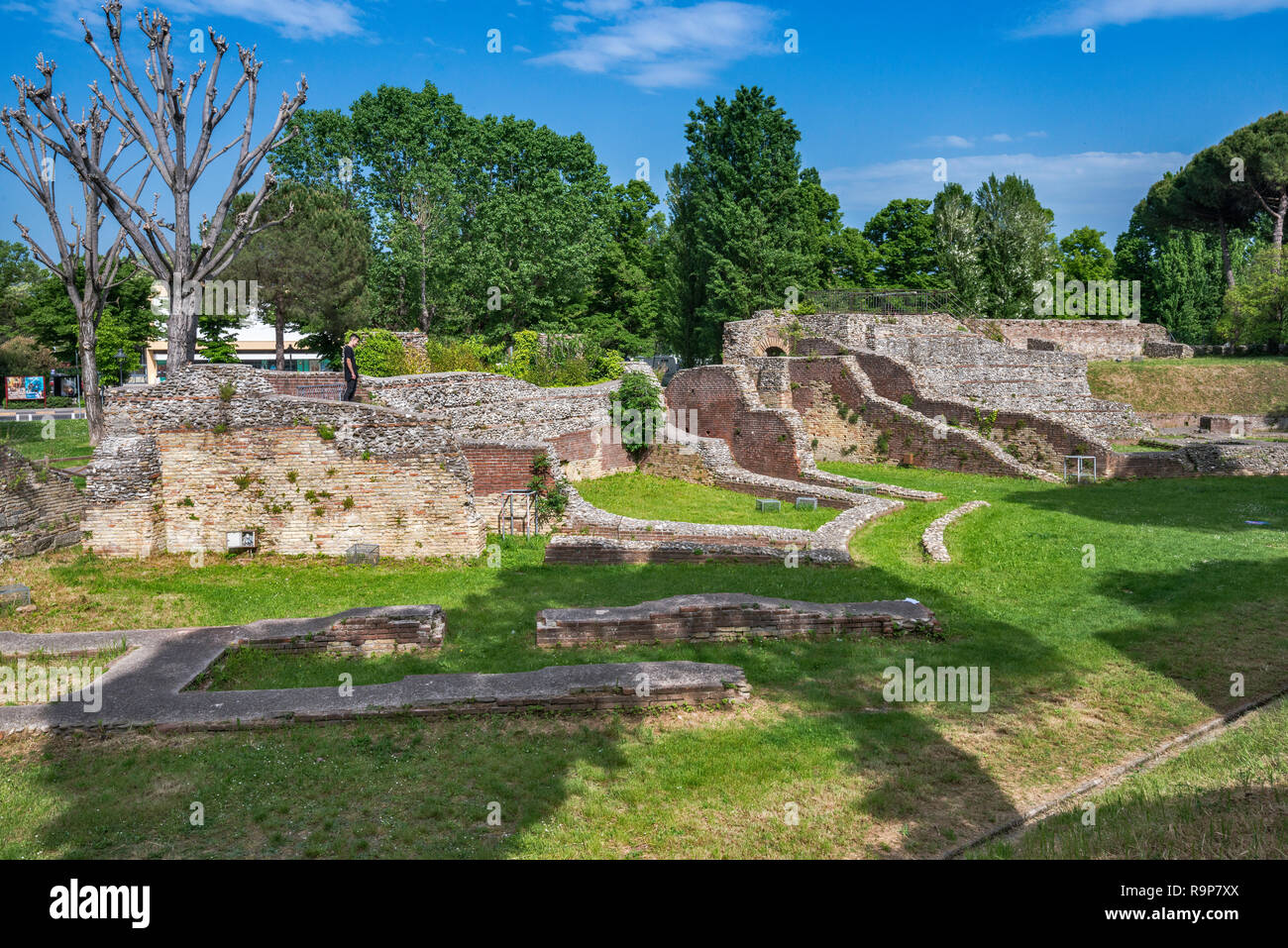 Amphithéâtre romain, 2e siècle, dans la région de Rimini, Émilie-Romagne, Italie Banque D'Images