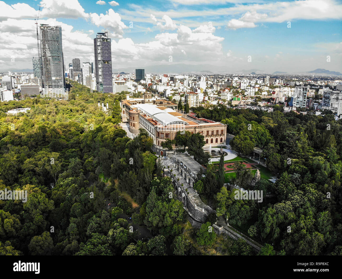 Castillo de Chapultepec. El Bosque de Chapultepec. parque urbano en la Ciudad de México. (Foto : Luis Gutierrez / NortePhoto.com). Banque D'Images