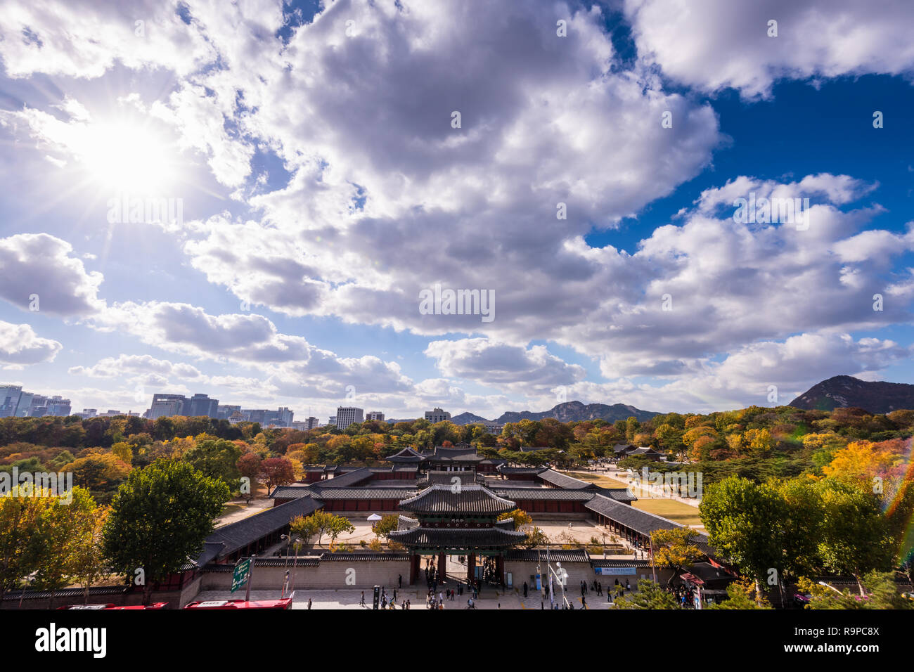 Vue aérienne de Palais Changgyeonggung en automne. Banque D'Images
